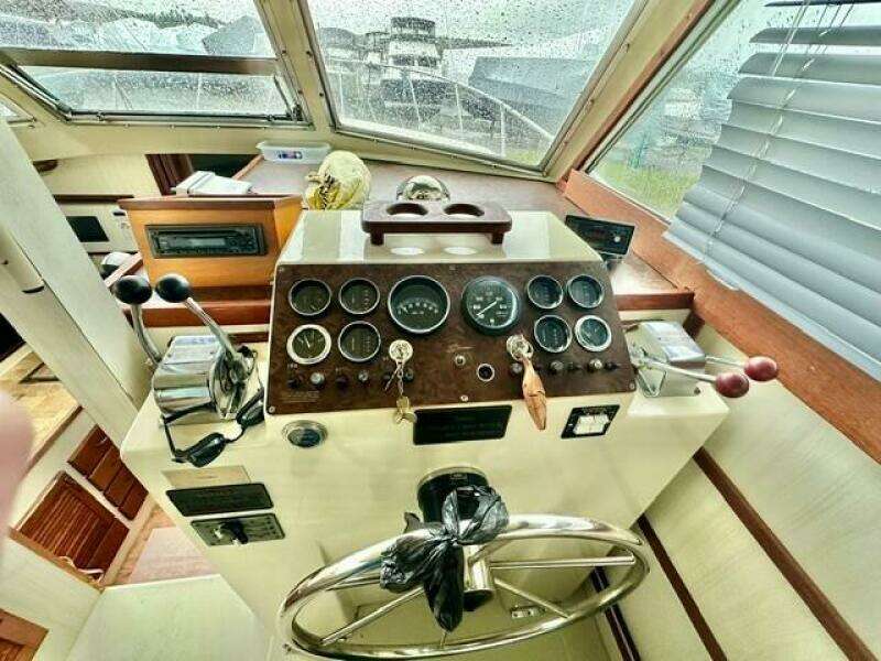 32ft Stamas Yacht For Sale