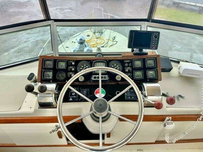 32ft Stamas Yacht For Sale