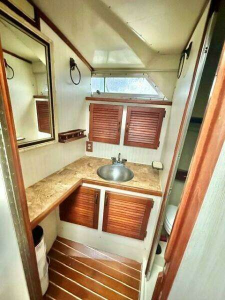 32ft Stamas Yacht For Sale