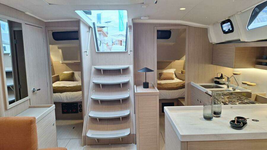 47ft Beneteau Yacht For Sale
