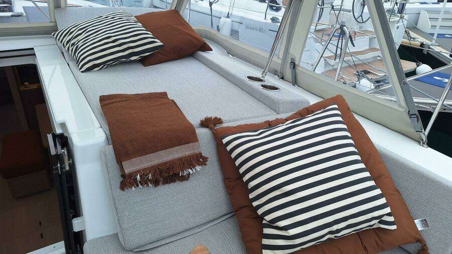 47ft Beneteau Yacht For Sale