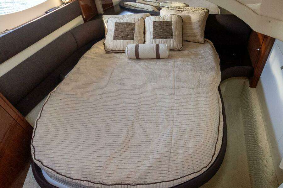 39ft Meridian Yacht For Sale