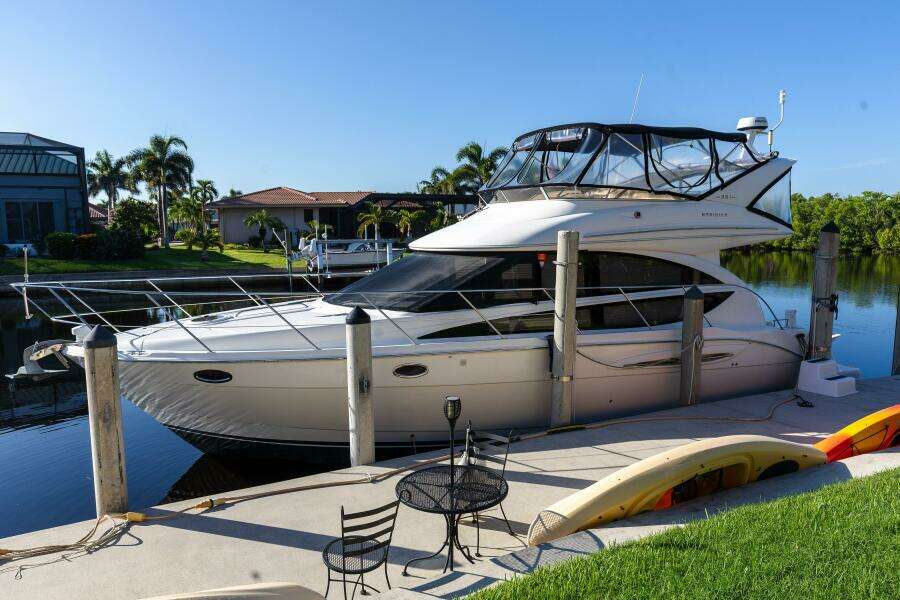39ft Meridian Yacht For Sale