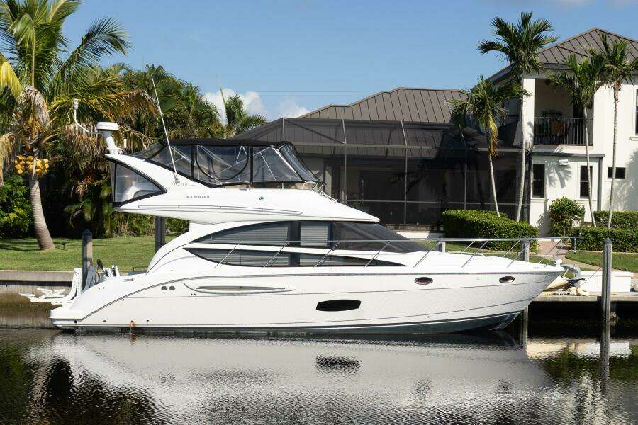 39ft Meridian Yacht For Sale