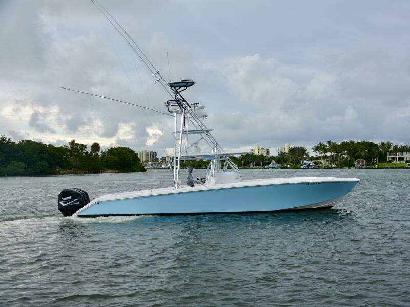 39ft Venture Yacht For Sale