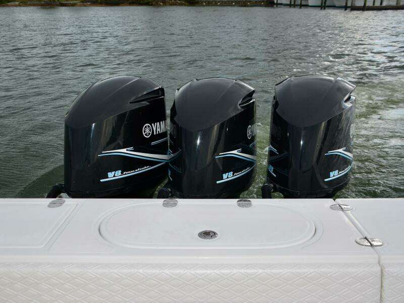 39ft Venture Yacht For Sale