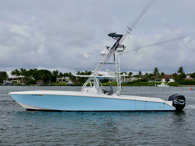 39ft Venture Yacht For Sale