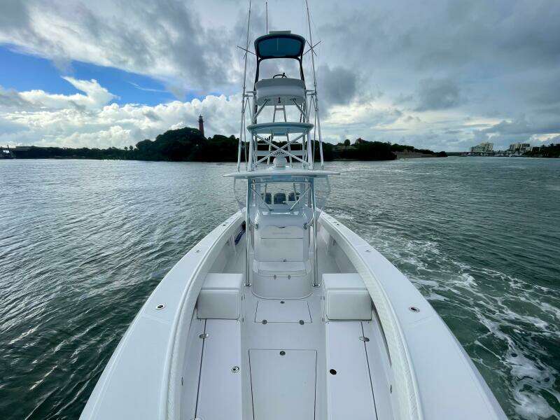 39ft Venture Yacht For Sale