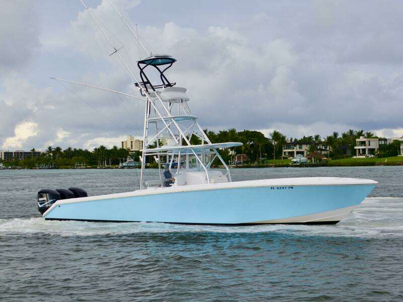 39ft Venture Yacht For Sale