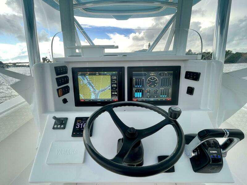 39ft Venture Yacht For Sale