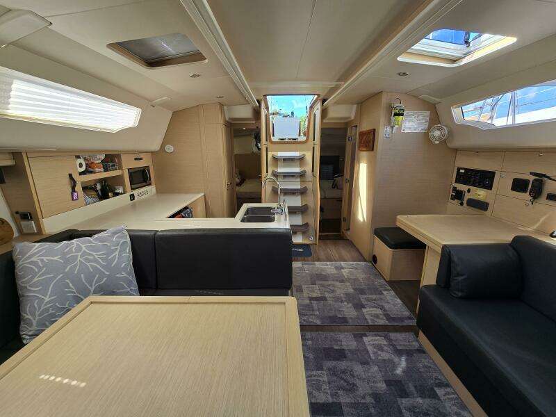 Kaimana 51ft Jeanneau Yacht For Sale