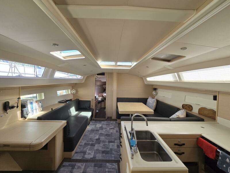 Kaimana 51ft Jeanneau Yacht For Sale