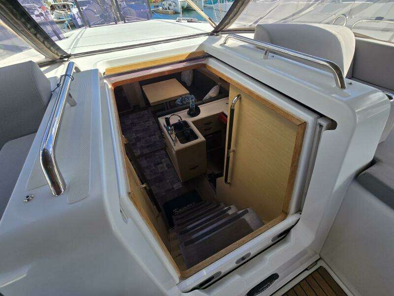 Kaimana 51ft Jeanneau Yacht For Sale