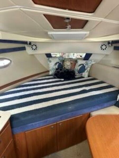 32' 2008 Bayliner 320