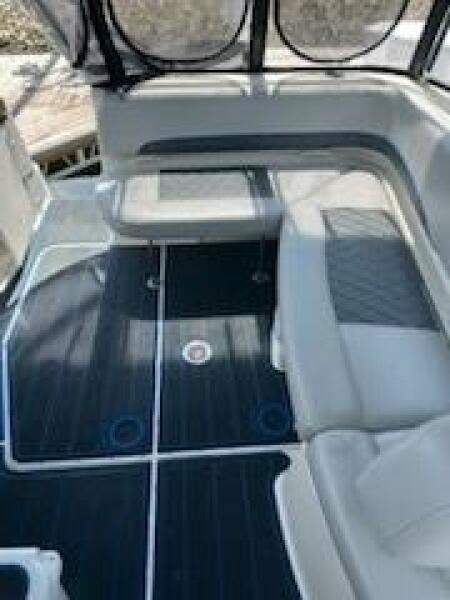 32' 2008 Bayliner 320