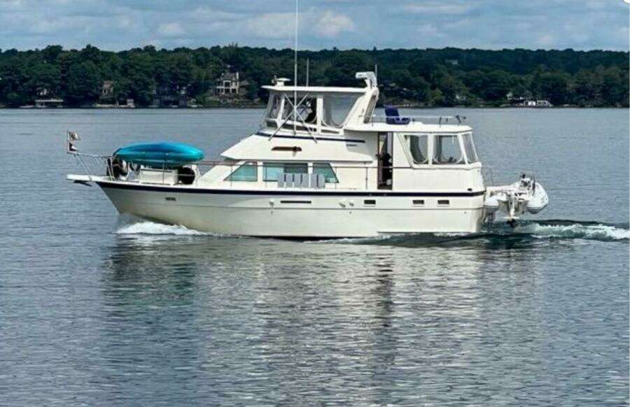 43ft Hatteras Yacht For Sale