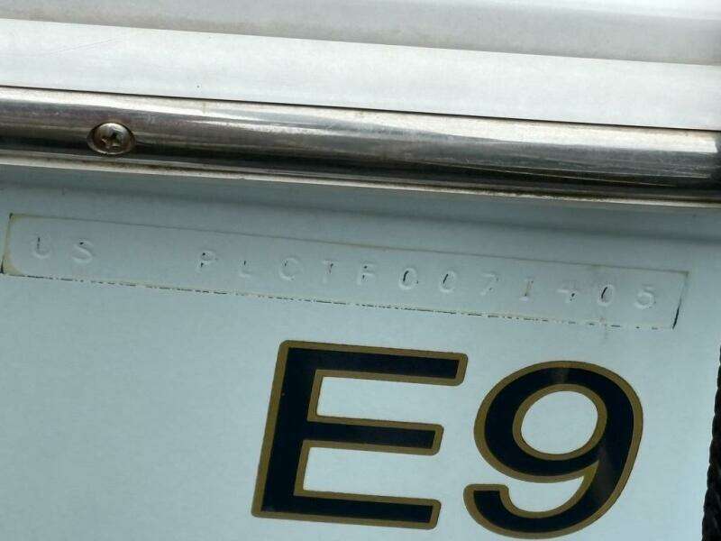 33ft Pro Line Yacht For Sale