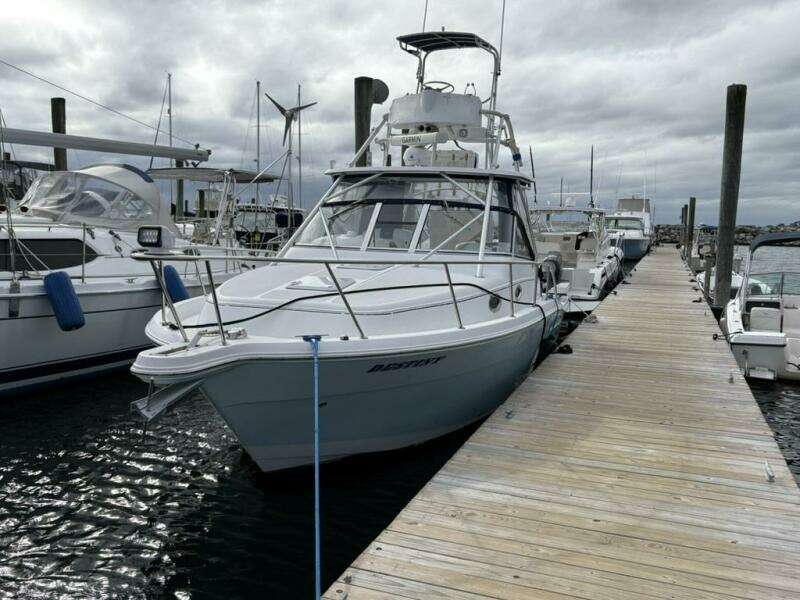 33ft Pro Line Yacht For Sale