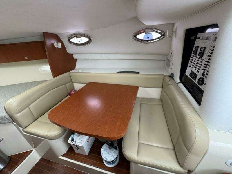 33ft Pro Line Yacht For Sale