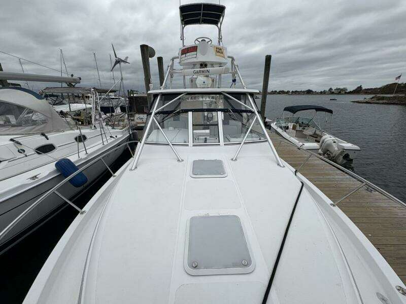 33ft Pro Line Yacht For Sale