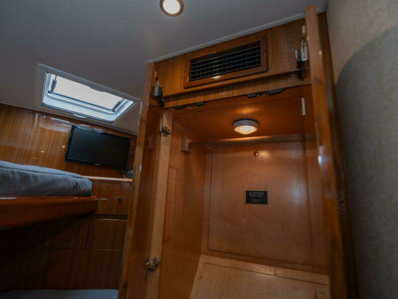 2009 Viking 50 Convertible