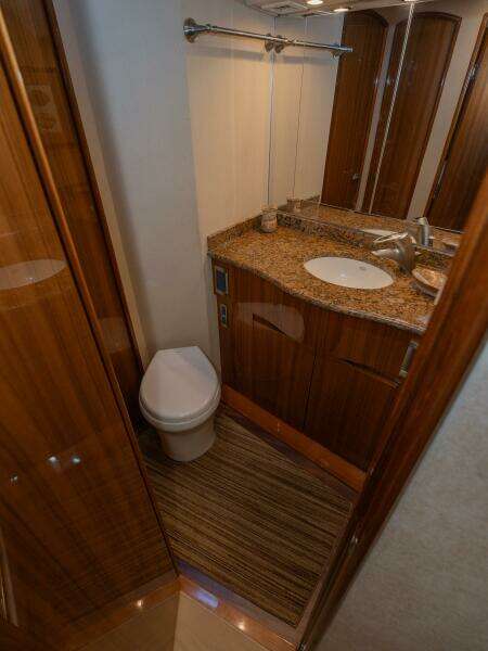 2009 Viking 50 Convertible