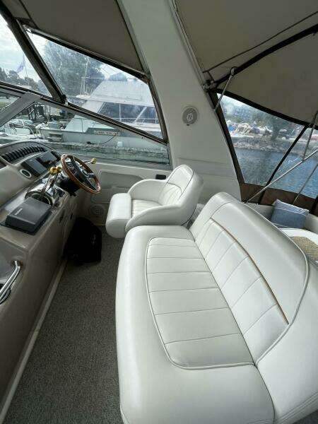 Kim s Cottage 31ft Sea Ray Yacht For Sale