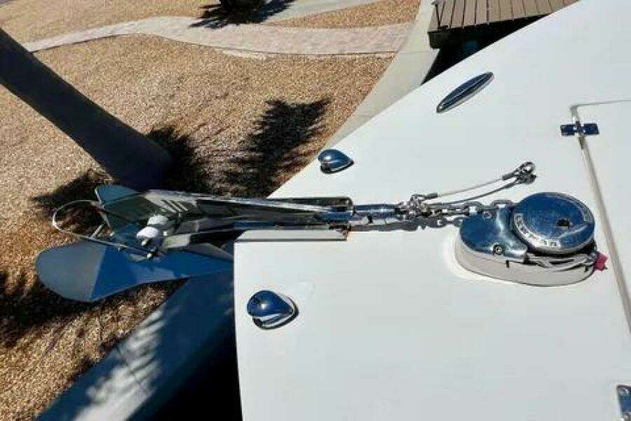 33ft Regulator Yacht For Sale