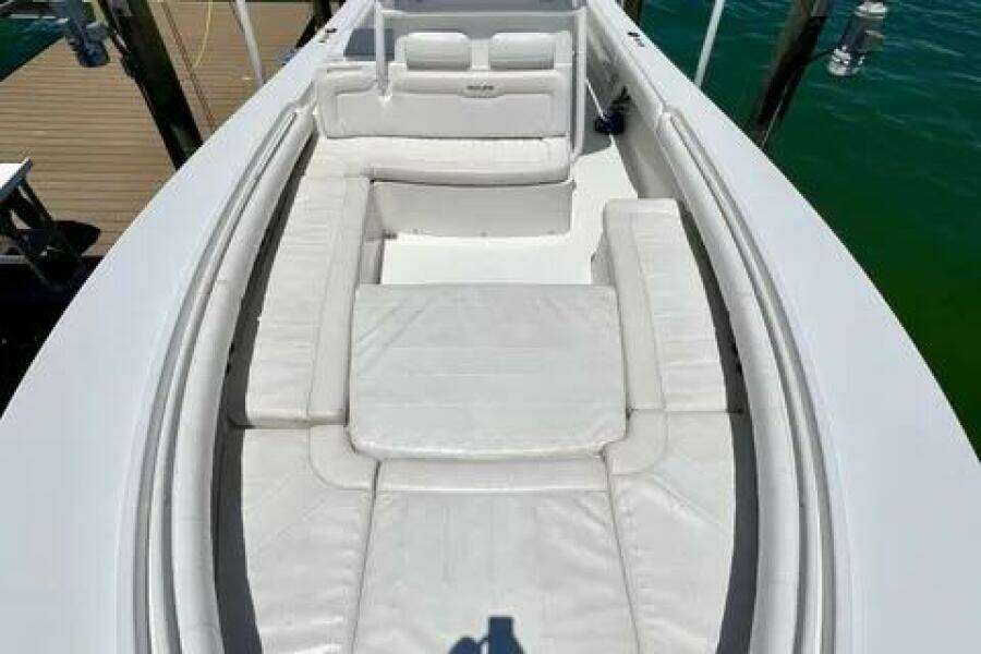 33ft Regulator Yacht For Sale