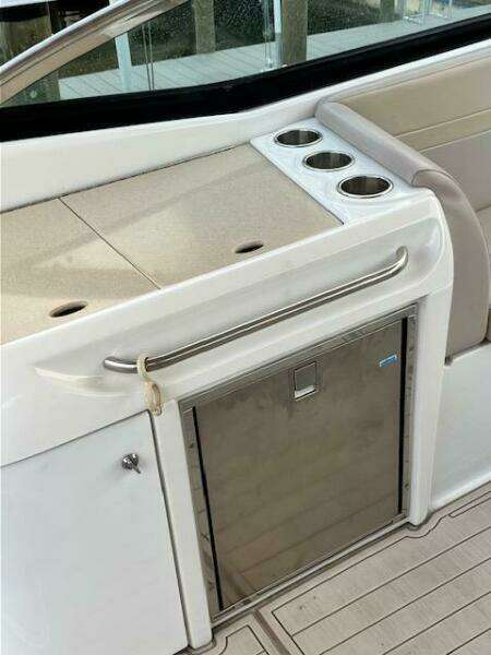 Office Space 35ft Formula Yacht For Sale