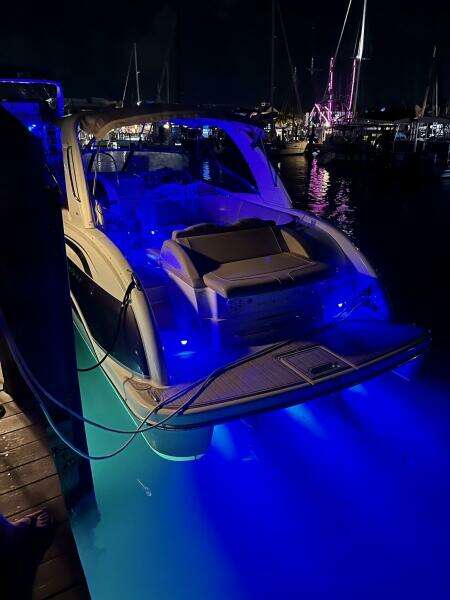 Office Space 35ft Formula Yacht For Sale