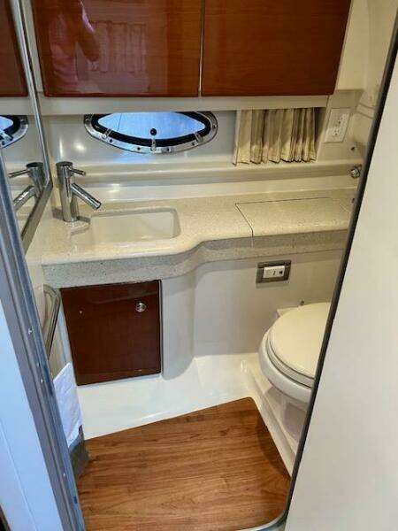 Office Space 35ft Formula Yacht For Sale