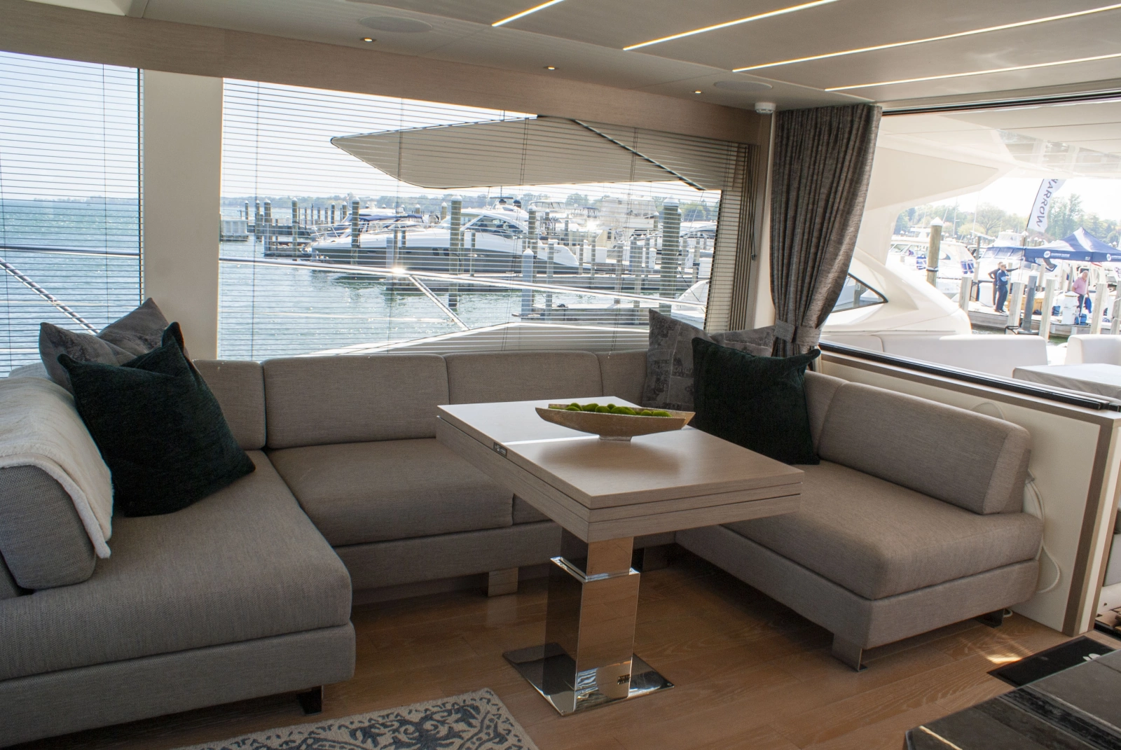 2020 Sunseeker 74 Sport Yacht