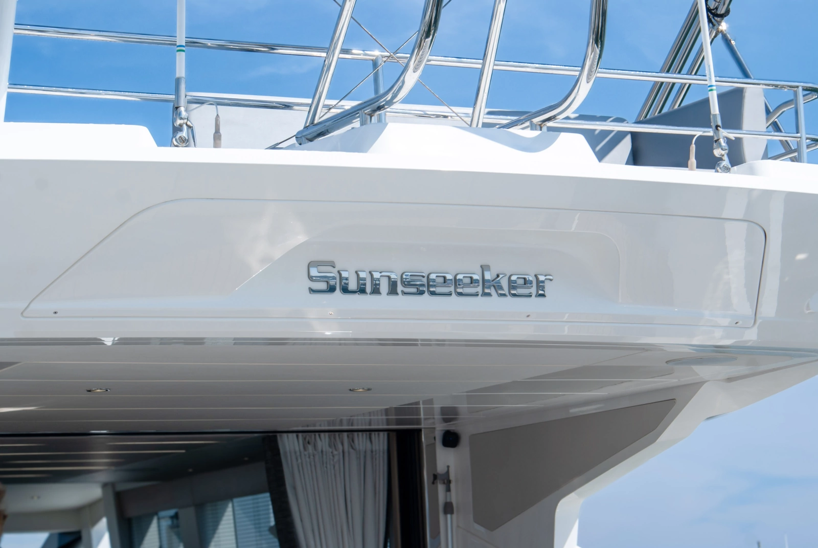 2020 Sunseeker 74 Sport Yacht