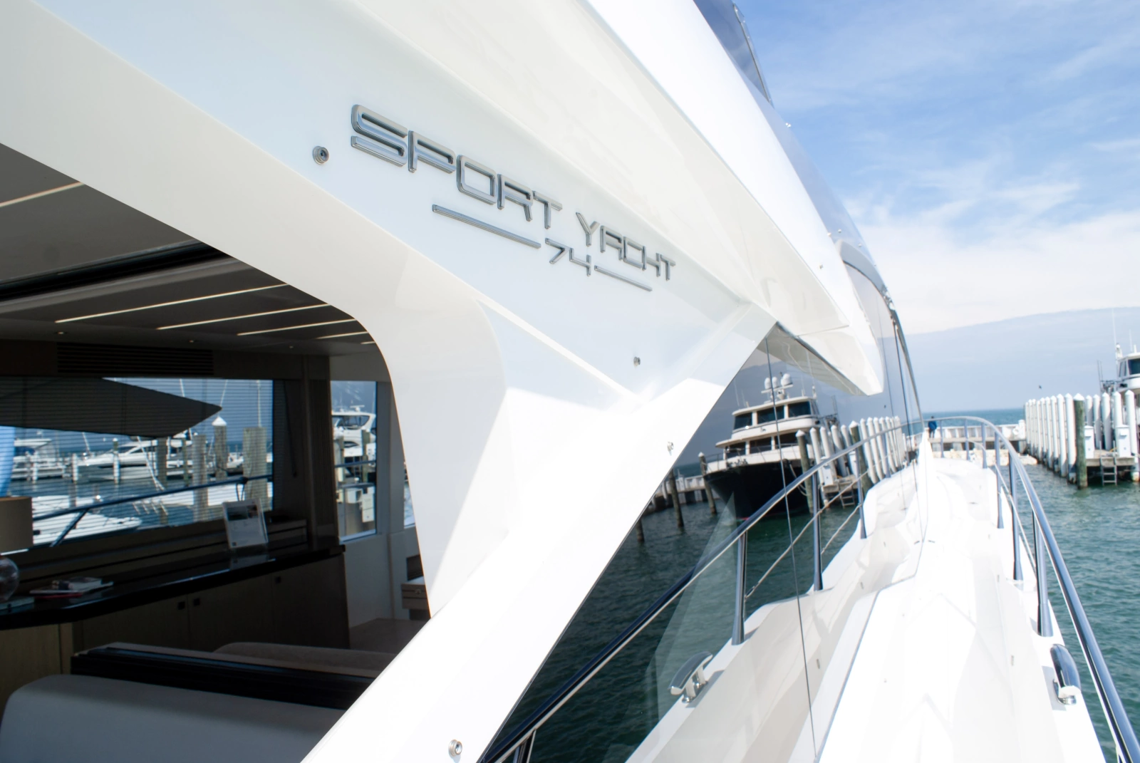 2020 Sunseeker 74 Sport Yacht