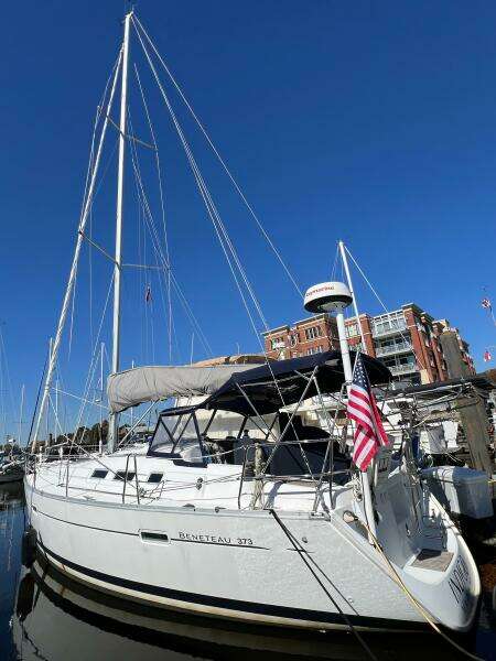 INDIGO 37ft Beneteau Yacht For Sale