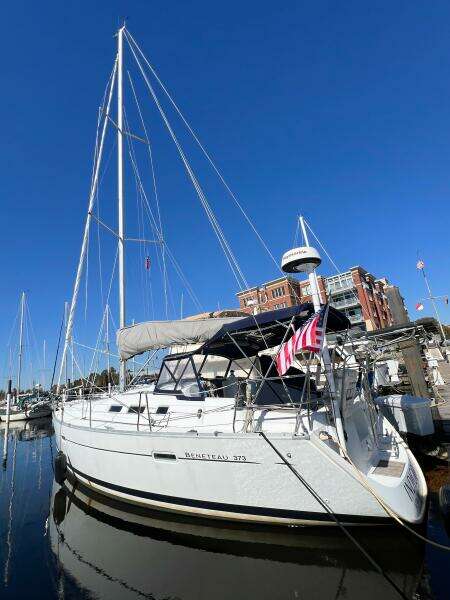 INDIGO 37ft Beneteau Yacht For Sale
