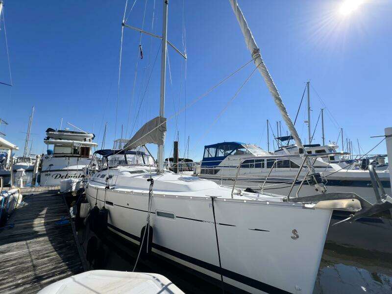 INDIGO 37ft Beneteau Yacht For Sale