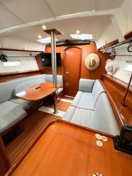 INDIGO 37ft Beneteau Yacht For Sale