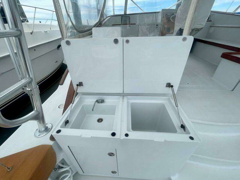 M A C  Daddy 40ft Custom Carolina Yacht For Sale