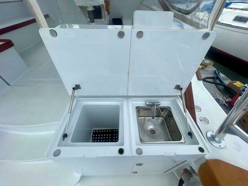 M A C  Daddy 40ft Custom Carolina Yacht For Sale