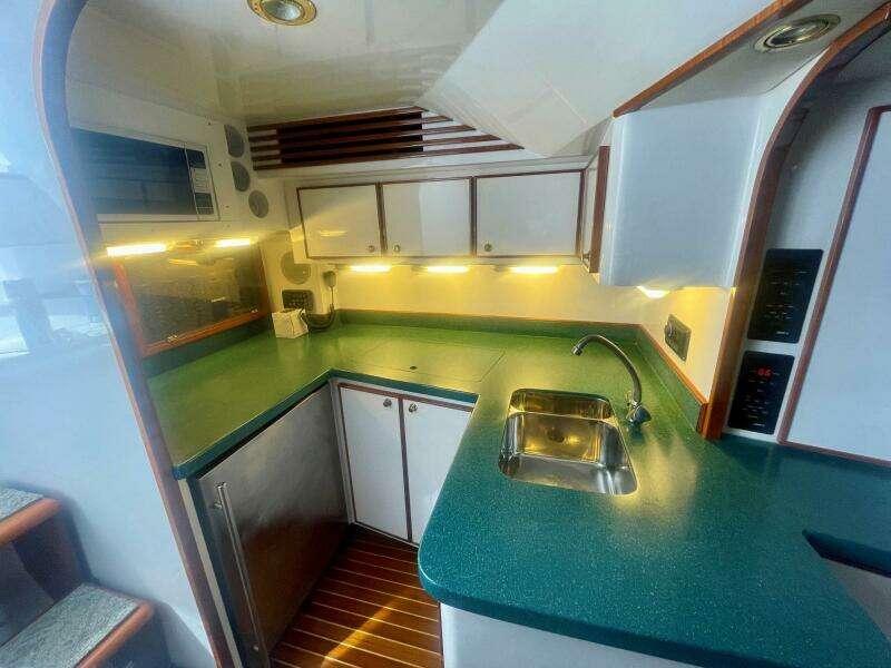 M A C  Daddy 40ft Custom Carolina Yacht For Sale