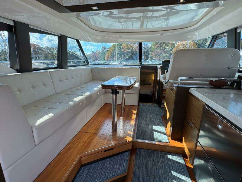 Present Tense 46ft Tiara Yachts Yacht For Sale