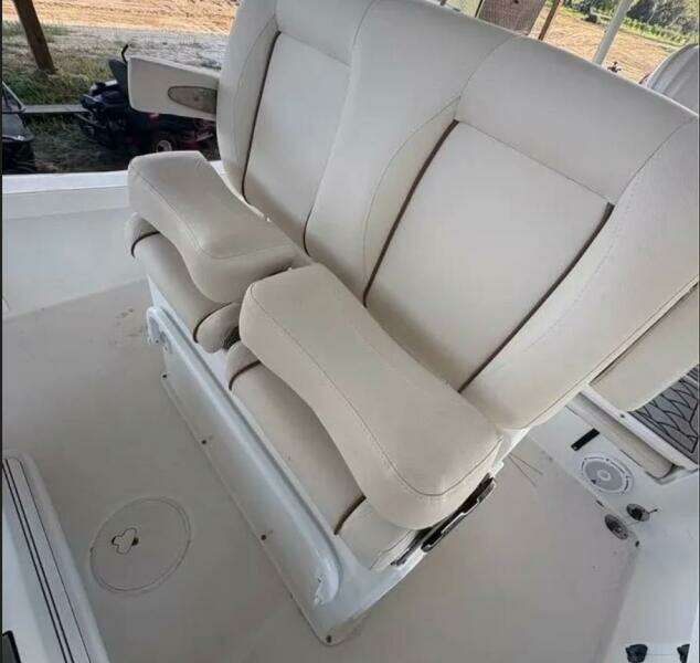 25ft Sea Hunt Yacht For Sale