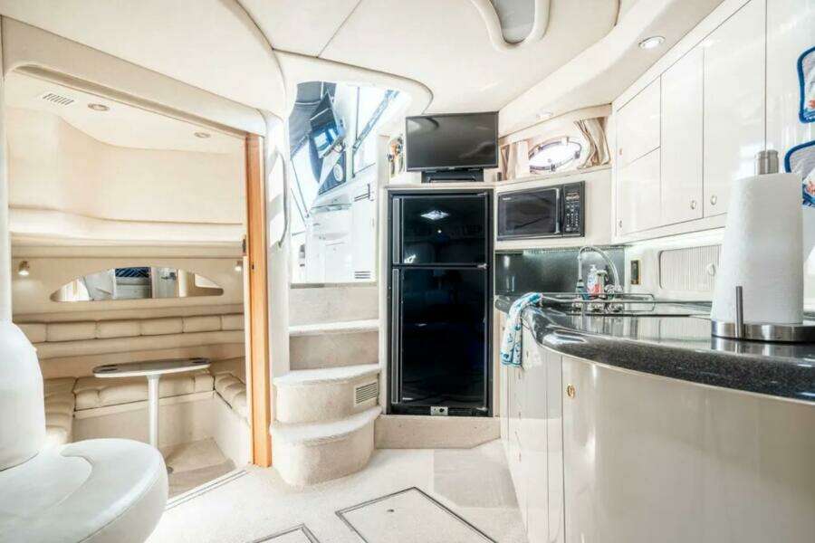 40ft Sea Ray Yacht For Sale