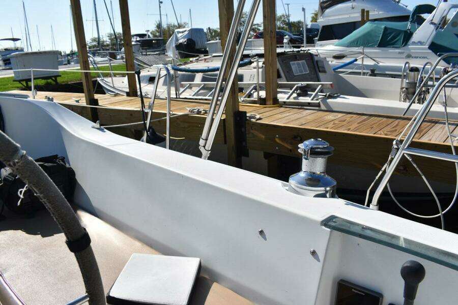 Vitality 32ft Beneteau Yacht For Sale