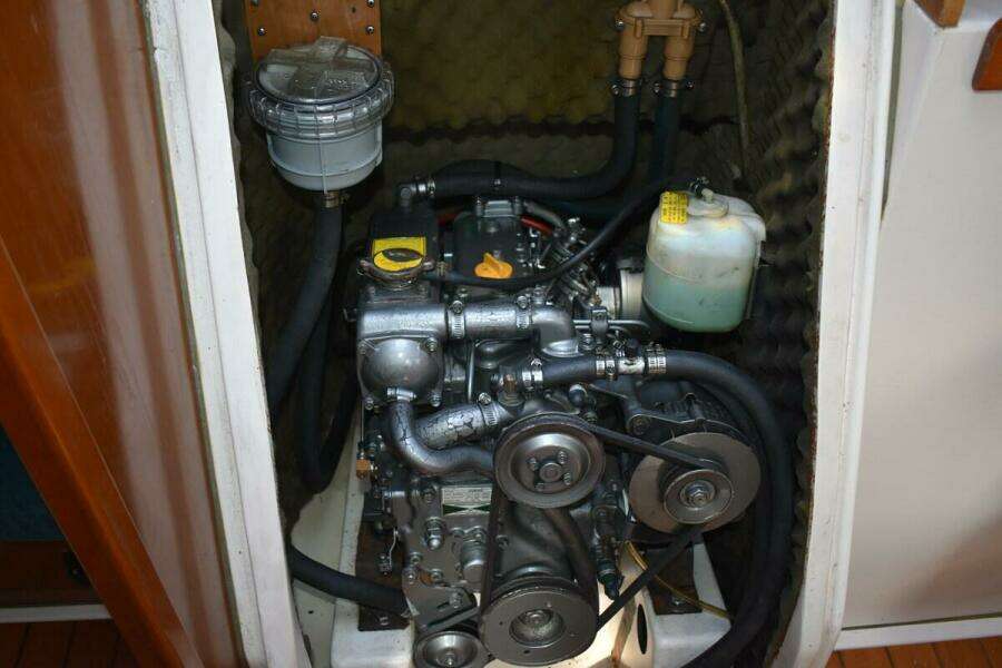 Vitality 32ft Beneteau Yacht For Sale