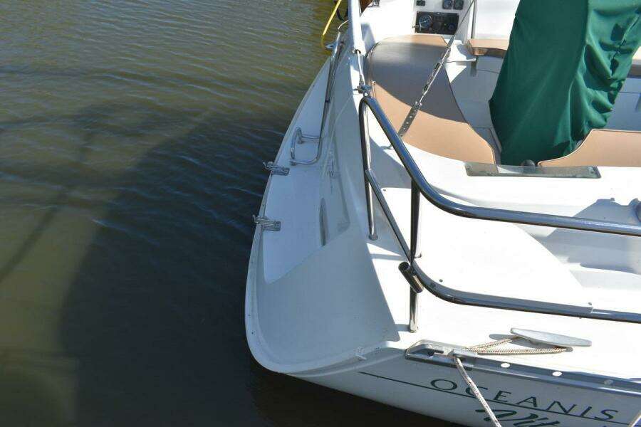 Vitality 32ft Beneteau Yacht For Sale