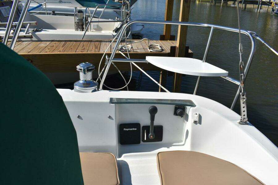 Vitality 32ft Beneteau Yacht For Sale