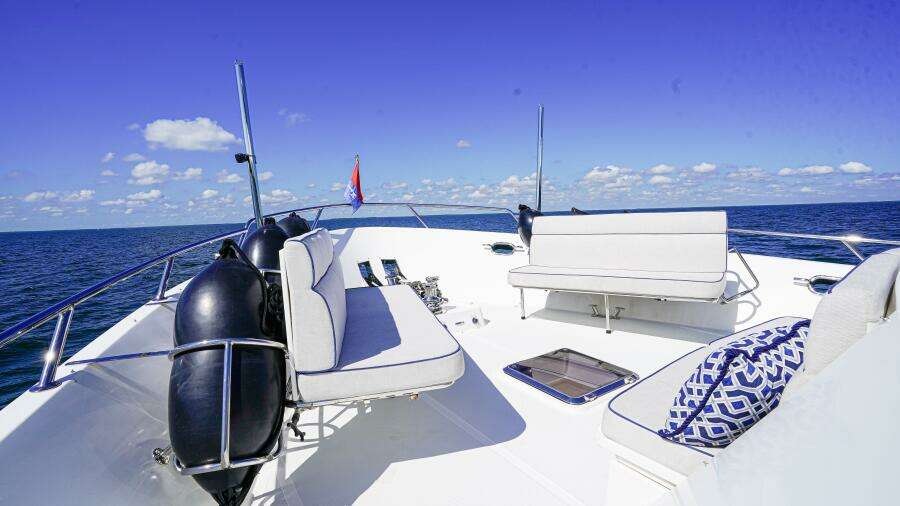 Insignia 86ft Outer Reef Yachts Yacht For Sale